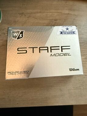 Wilson Staff Model Dallas Cowboys Golf Balls